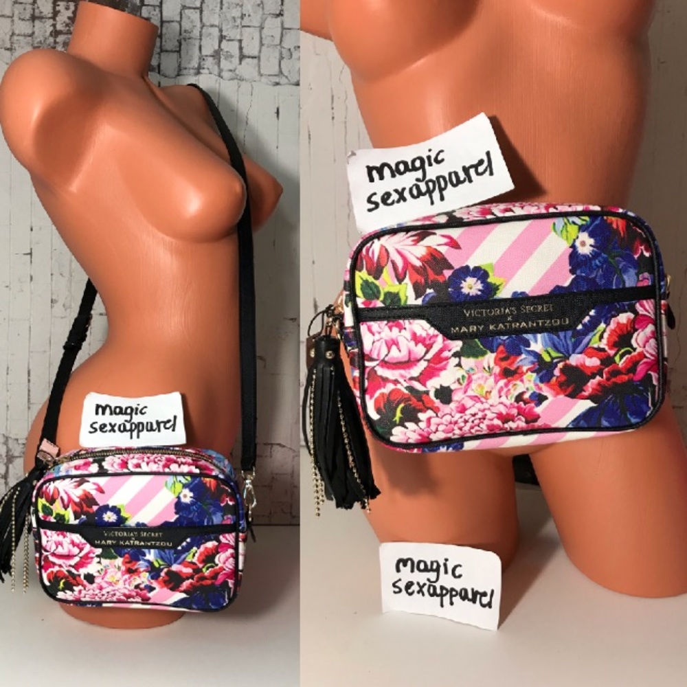 VS BAG FANNY PACK FASHION SHOW VS MARY KATRANTZOU